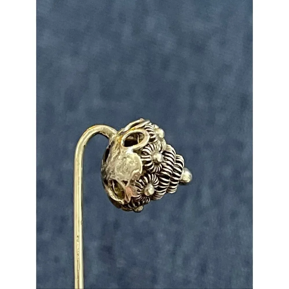 Vintage Dutch Zeeuwse Silver Wirework & Filigree Dome Hat Pin